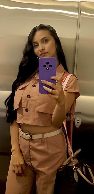 Model - Valen Hops deepthroat