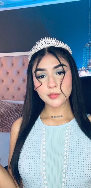 Model - Violet Blaze blowjob