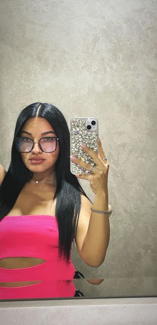 Model - JessaRay lips