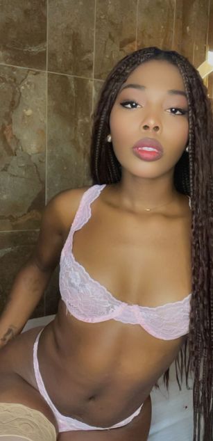 Model - abbiecyruz deepthroat