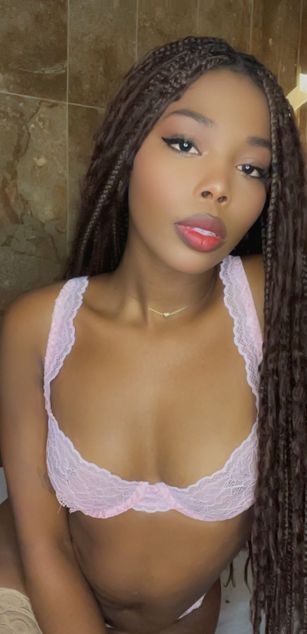 Model - abbiecyruz deepthroat