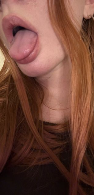 Model - mary jane horny