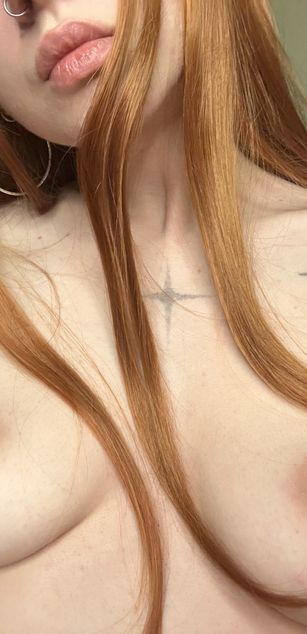 Model - mary jane horny