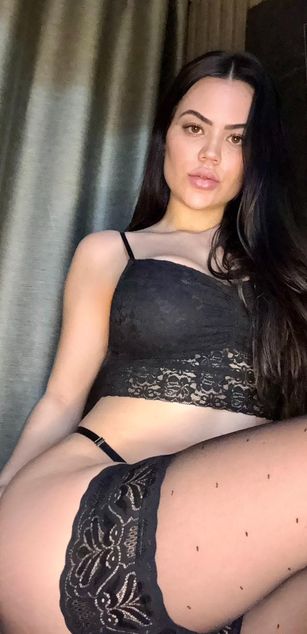 Model - Maysha dirtytalk