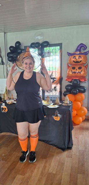 Model - Selene curvy