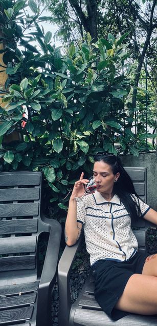 Model - emma asstomouth