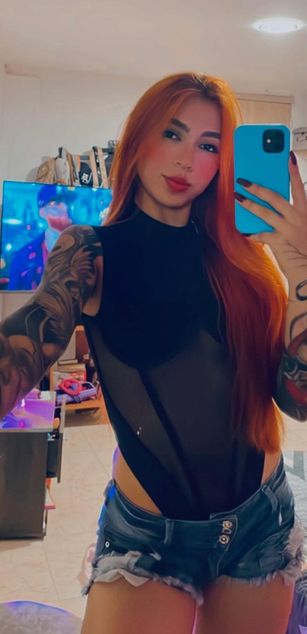 Model - Polygonnia deepthroat