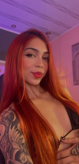 Model - Polygonnia deepthroat