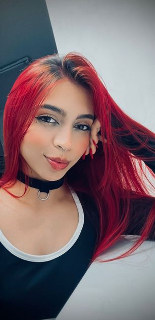 Model - Polygonnia deepthroat