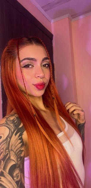 Model - Polygonnia deepthroat