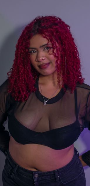 Model - Idun Brunette blowjob