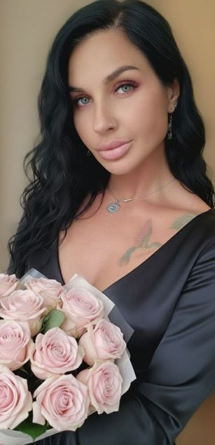 Model - OliMills deepthroat