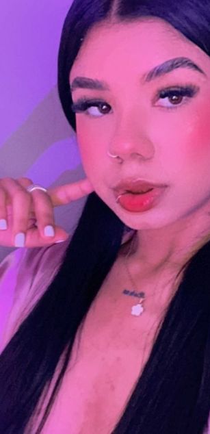 Model - VioletGrace sexy