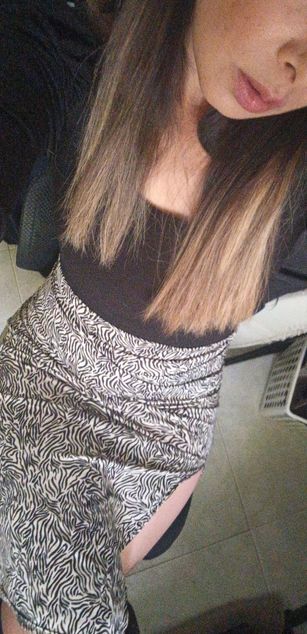 Model - Sarah_hard ass