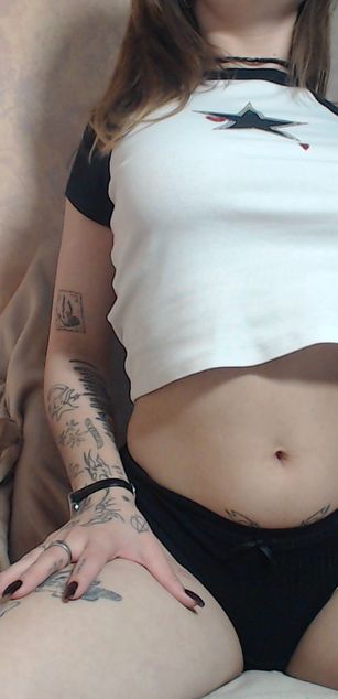 Model - Ayumi21 feet