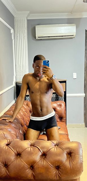 Model - CharlesBrown BDSM