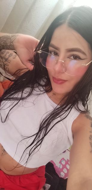 Model - JoyHills blowjob