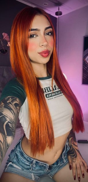 Model - Polygonnia deepthroat