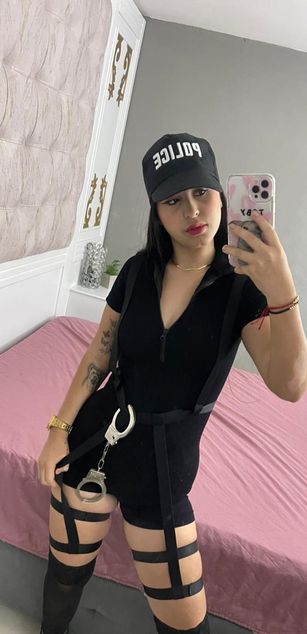 Model - ZoeCastelli ass