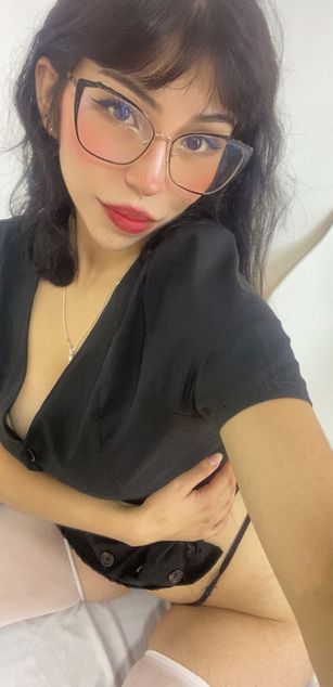 Model - bella star blowjob