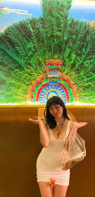 Model - bella star blowjob