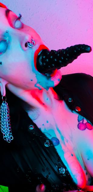 Model - Emily Doomed fetish