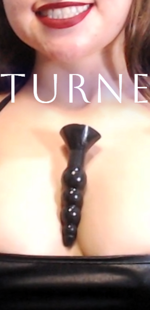 Model - Nocturne Venus blowjob