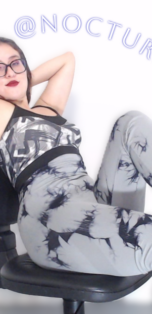 Model - Nocturne Venus blowjob