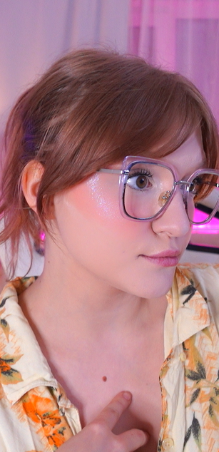 Model - Sonya blowjob