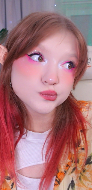 Model - Sonya blowjob