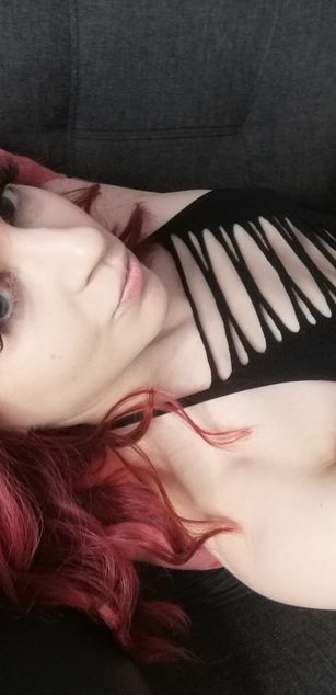 Model - CrimsonDoll toys