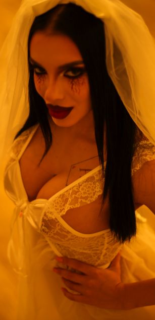 Model - Velma Evans dirty