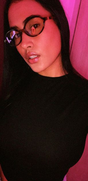 Model - ADARA GOMEZ toys