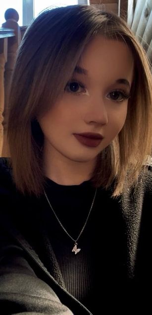 Model - NayaValen ass