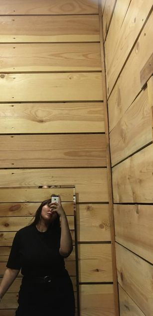 Model - Catrina bigtits