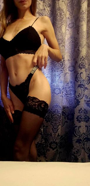 Model - Littleade sexy