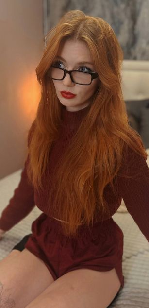 Model - Carolina  young