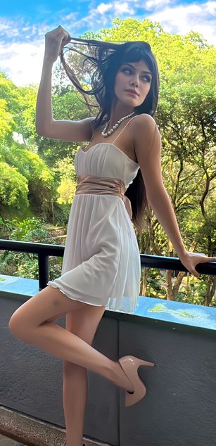 Model - Petite Masters deepthroat