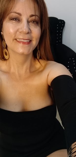 Model - Jessica Bonnet heels