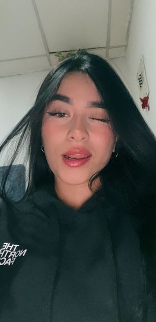 Model - Lexxiee Haze sexy