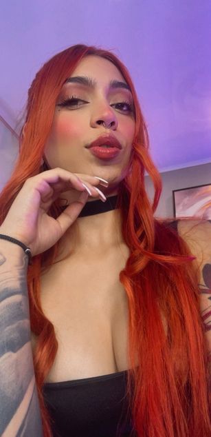 Model - Polygonnia deepthroat