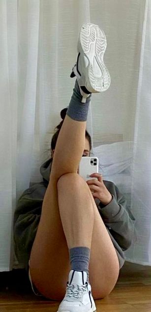 Model - luv4panties blowjob