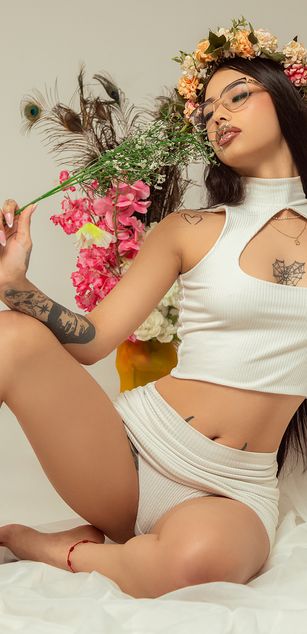 Model - Cata Stones deepthroat