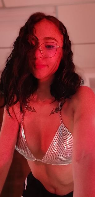 Model - Alana Martinez roleplay