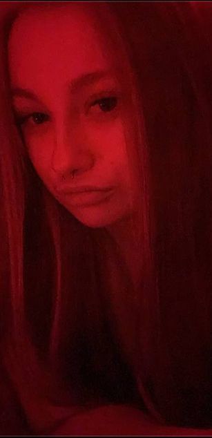 Model - VikiXx fetish