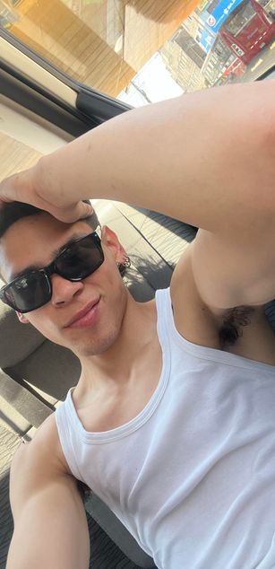 Model - Poysonsam bigass