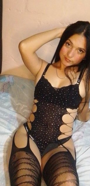 Model - Victoria Lucia deepthroat