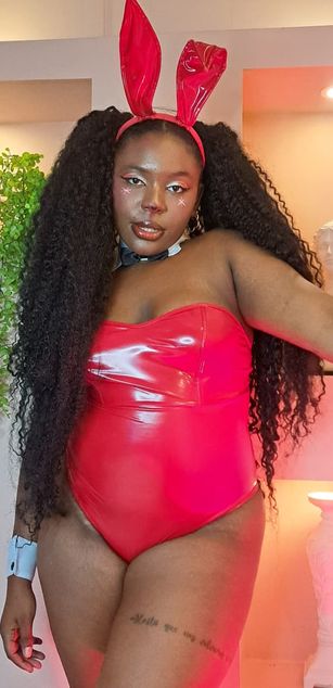 Model - Nany Moreno deepthroat