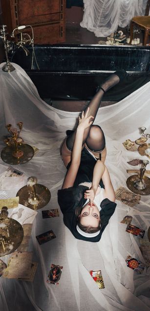 Model - Judy Hick blowjob