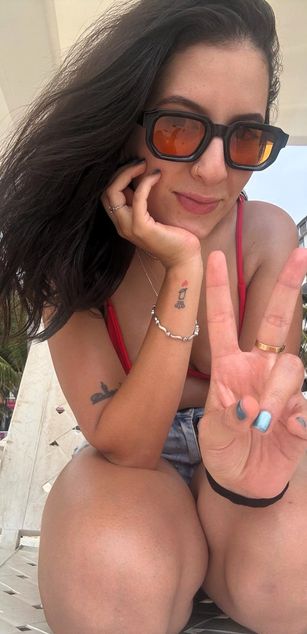 Model - Luna Carter JOI